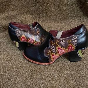 Spring Step Le Artiste Zippered Bootie, size 36/6